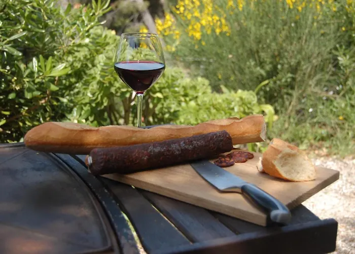 Casa de Férias Magnifique De La Garoupe Au Cap D'antibes à 300m Des Plages Antibes