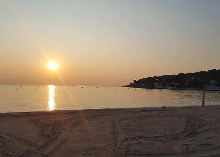 Magnifique De La Garoupe Au Cap D'antibes à 300m Des Plages *